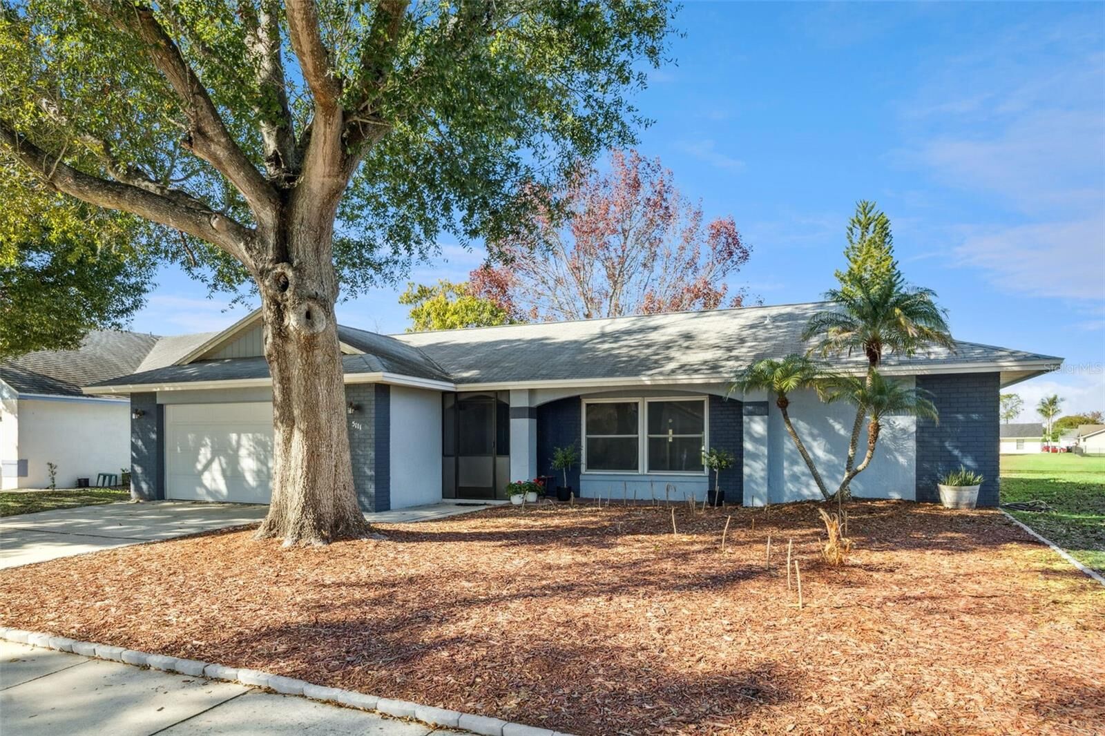 Property Photo:  5111 Dorrington Lane  FL 32821 