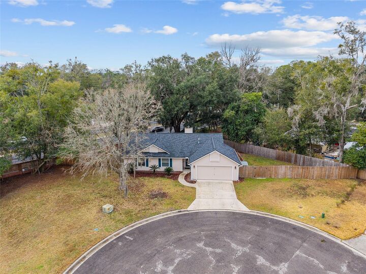 Property Photo: 3515 NW 39th Place FL 32605