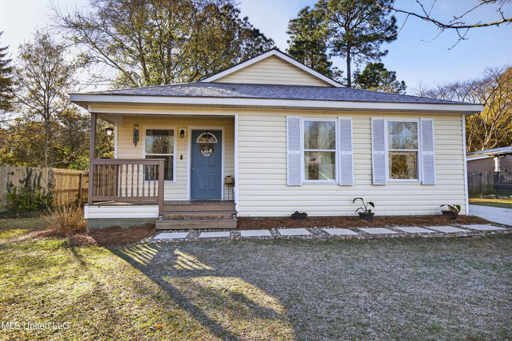 Property Photo: 10756 Linohau Way MS 39525