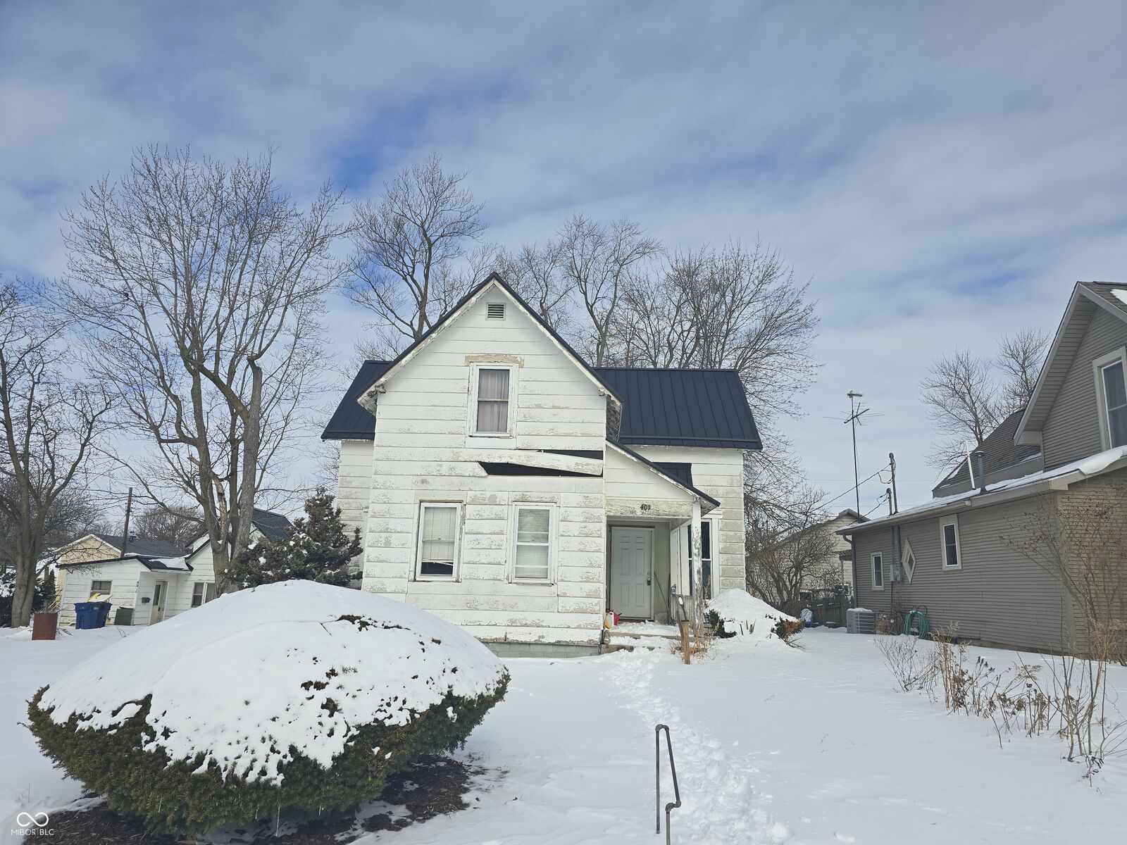 Property Photo: 401 W 3rd Street IN 46069