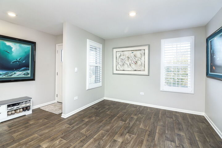 Property Photo: 2084 Canyon Creek Court IL 60503