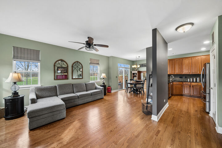 Property Photo:  3912 Pathfinder Lane  IL 60435 