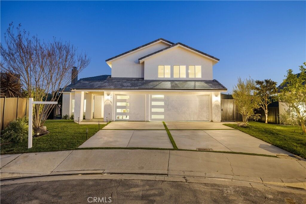 Property Photo:  4810 Cinco View Drive  CA 90601 