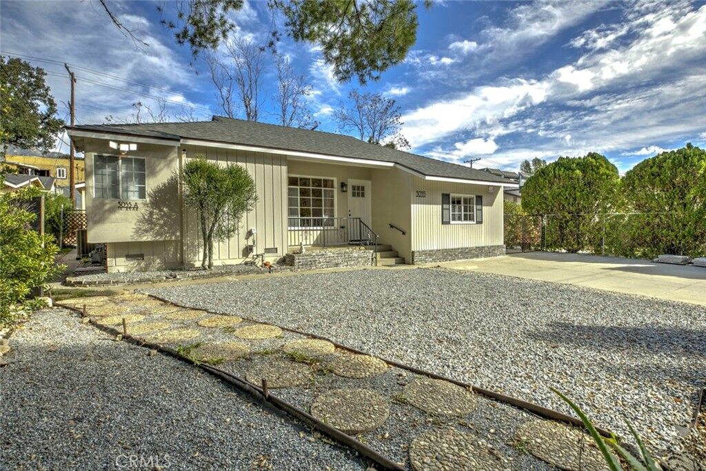 Property Photo:  3055 Sycamore Avenue  CA 91214 