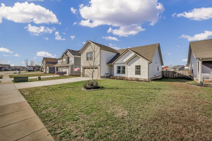 Property Photo:  246 Dugger Dr  TN 37042 