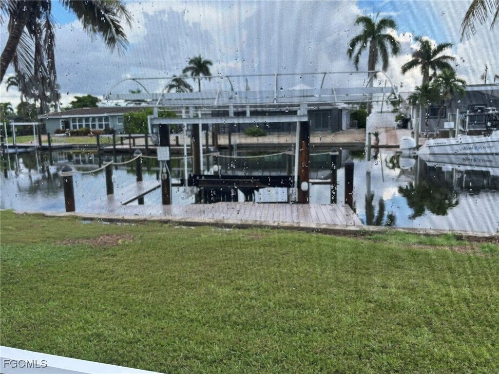 Property Photo:  5 Clearview Boulevard  FL 33931 