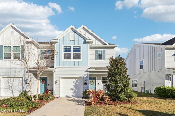 Property Photo: 12689 Josslyn Lane FL 32246