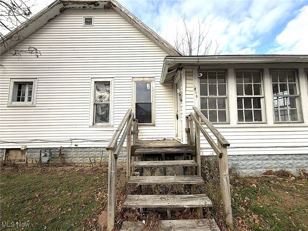 Property Photo:  316 Ewing Avenue  OH 45801 