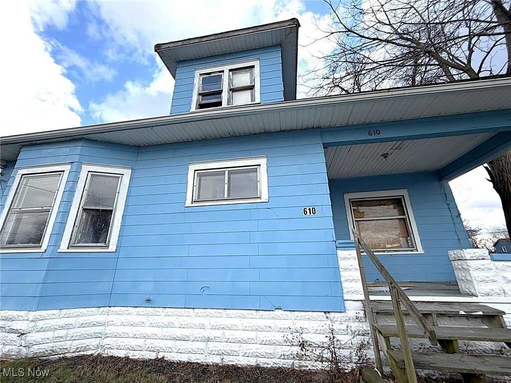 Property Photo:  610 Linden Street  OH 45804 