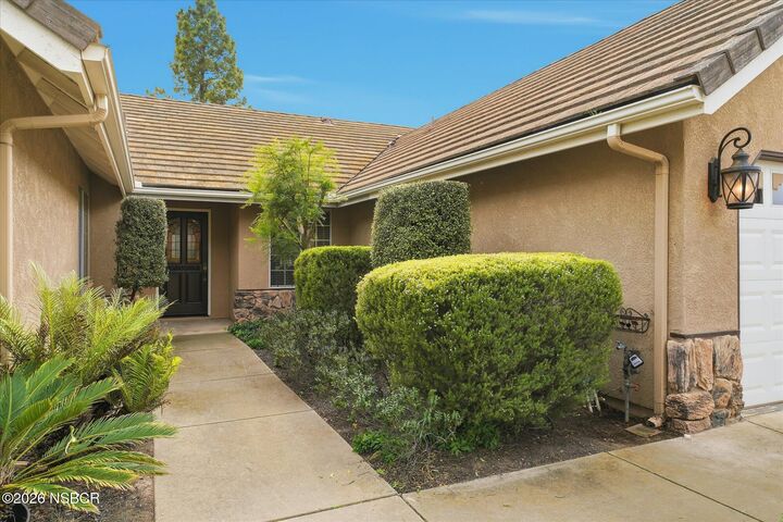 Property Photo: 1494 Ivory Drive CA 93455