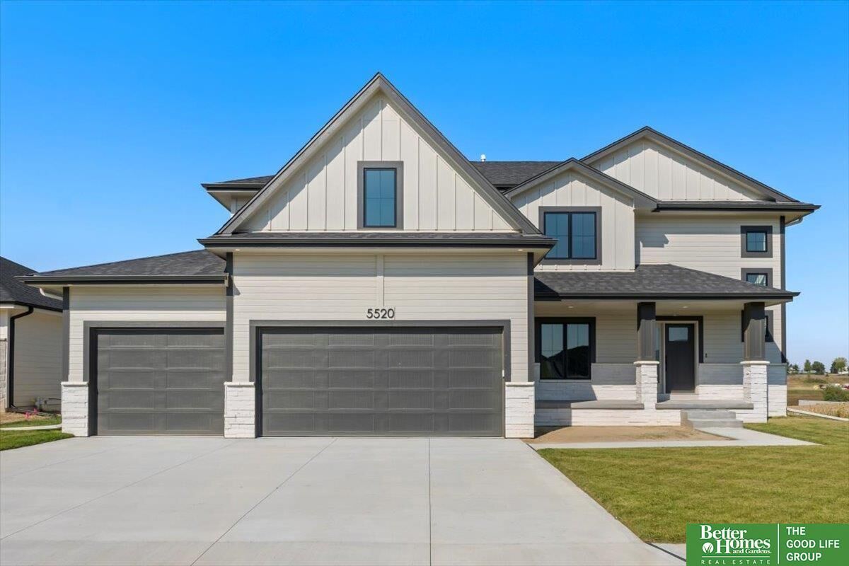 Property Photo:  5717 N 198th Street  NE 68022 
