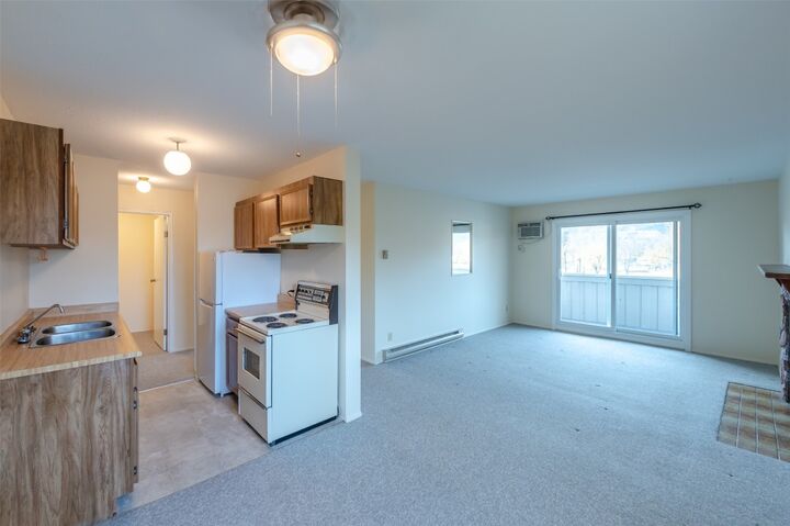 Property Photo: 150 Skaha Place 304 BC V2A 7K1