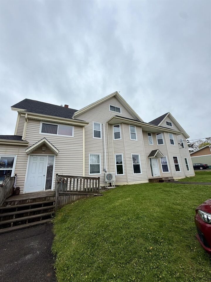 Property Photo: 6 Pond Street PE C1A 2P2
