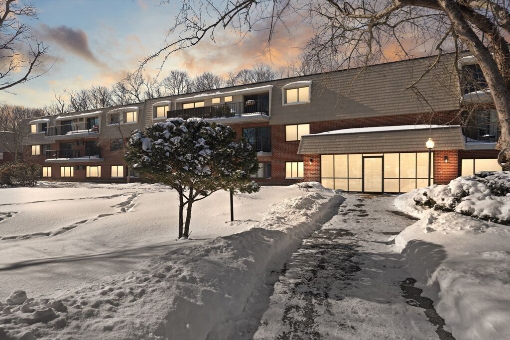 Property Photo:  575 Broad St 315  MA 02189 