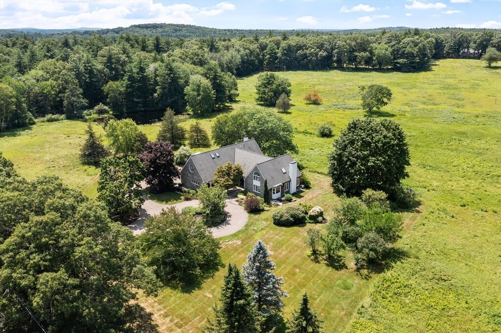 Property Photo:  1409 Monument St  MA 01742 
