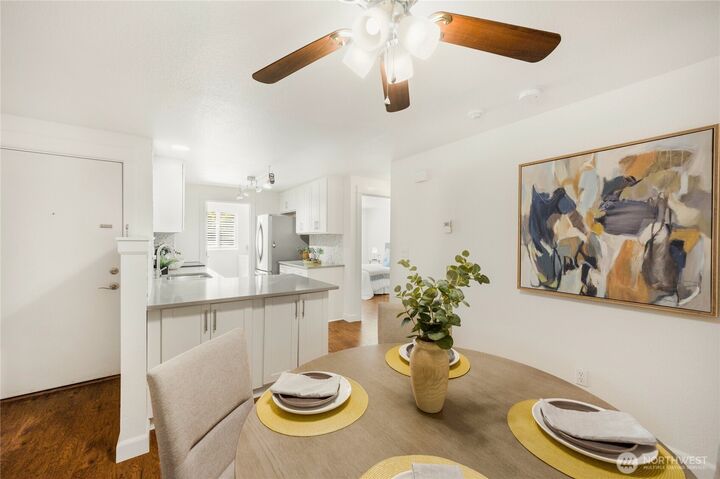 Property Photo:  710  Kirkland Cir A101  WA 98033 