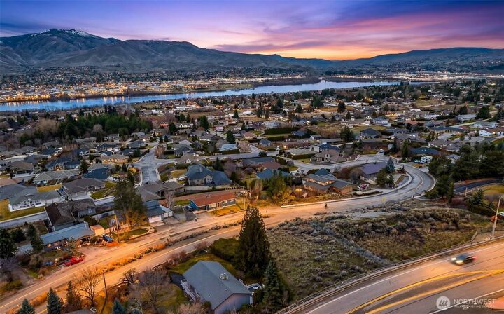 Property Photo:  0 Nna  Valley View Blvd  WA 98802 