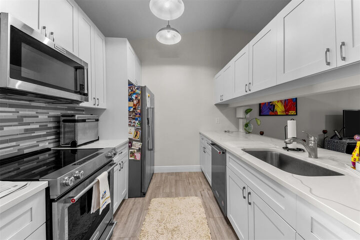 Property Photo: 3 Camden Lane FL 33426