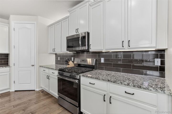 Property Photo:  6064 Flattop Street  CO 80403 