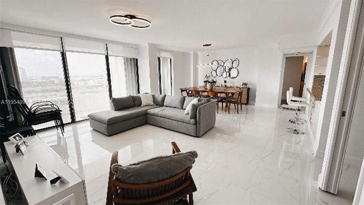 Property Photo:  20355 NE 34th Ct 1727  FL 33180 