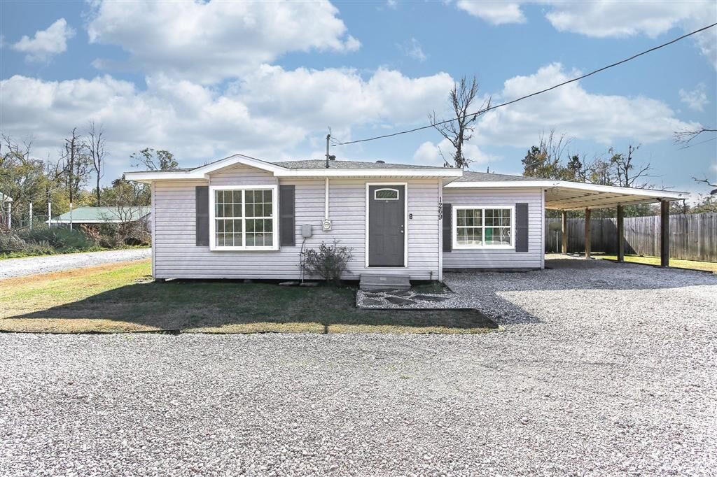 Property Photo:  1269 Stafford Road  LA 70611 
