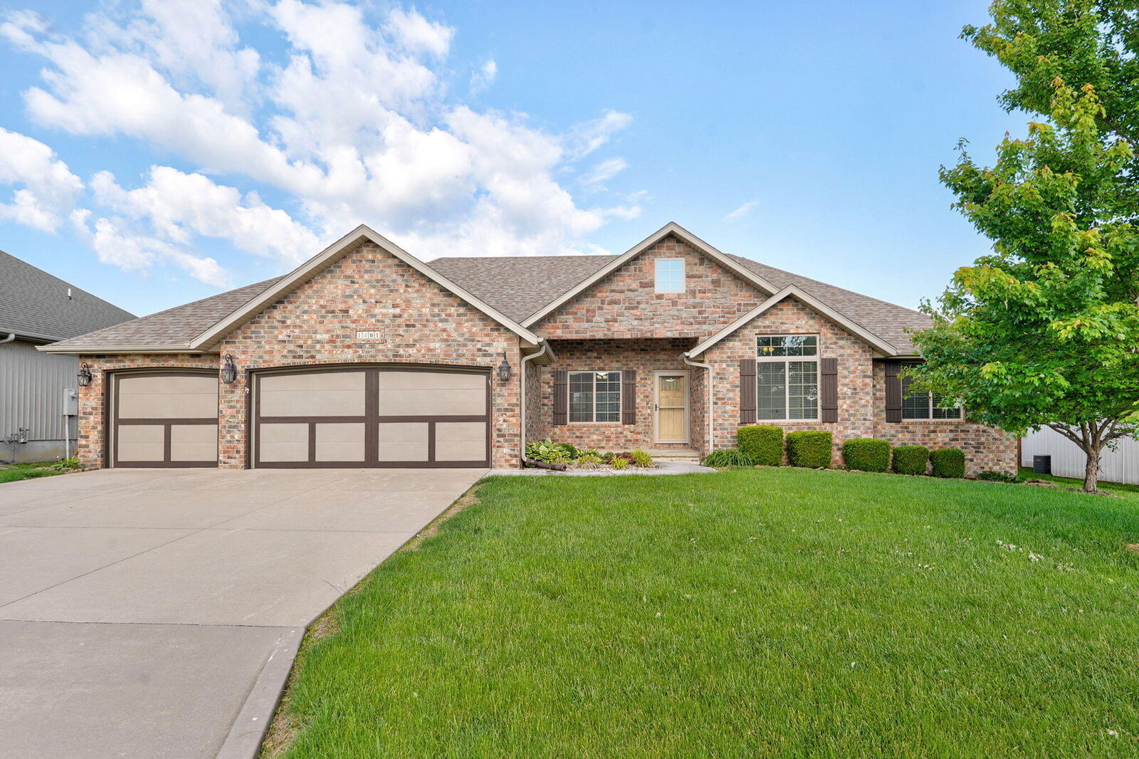 Property Photo:  1401 S Natchez Road  MO 65738 