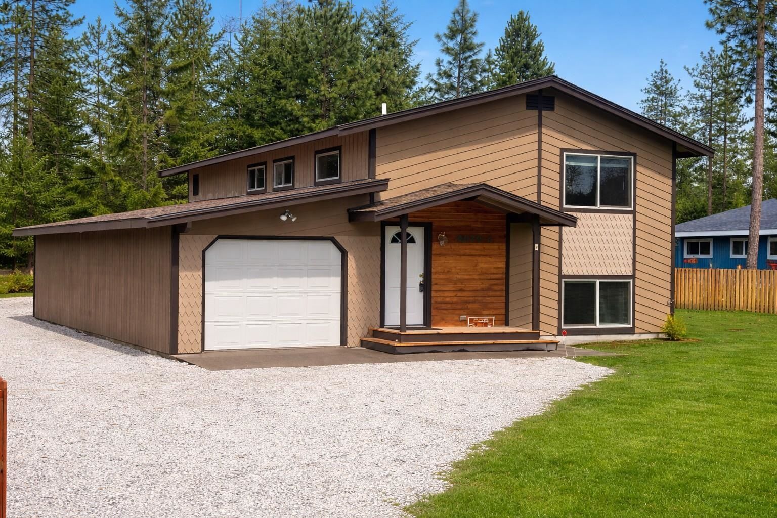 Property Photo:  4020 A Maple St  WA 99148 