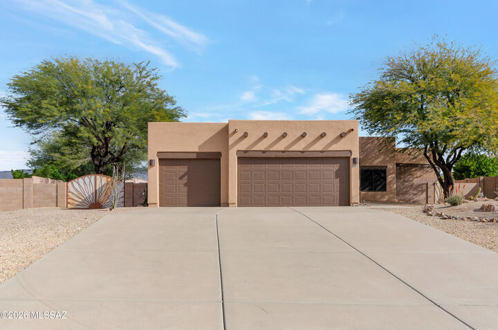 Property Photo: 9389 S Avenida Mochuelo AZ 85641