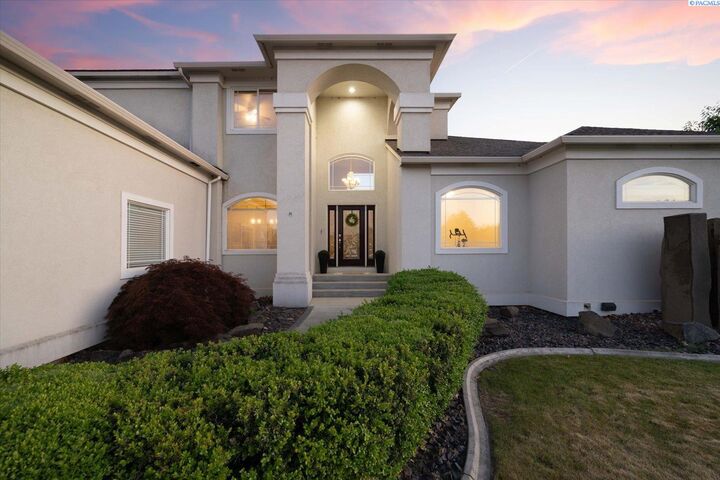 Property Photo:  3493 Hanstead St  WA 99352 