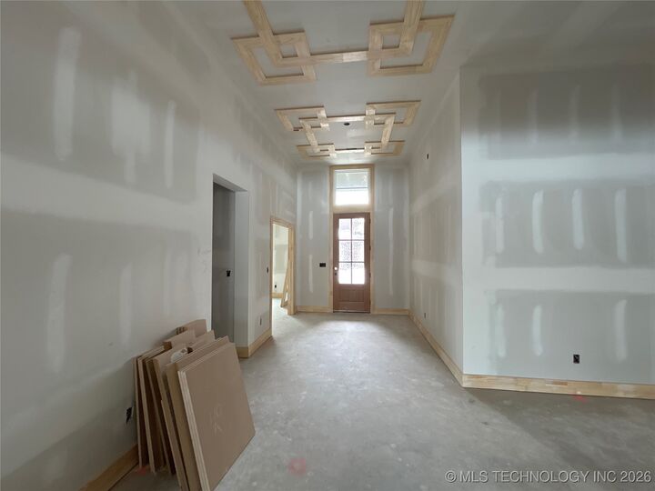 Property Photo:  16705 E 41st Place S  OK 74134 