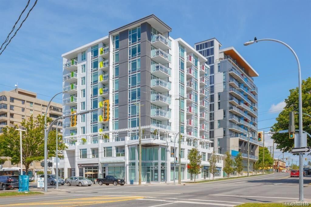 Property Photo: 1090 Johnson St 807 BC V8V 0B3