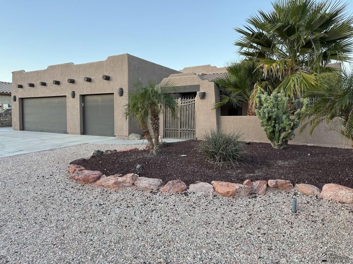 Property Photo: 13240 S Chase Way AZ 85367