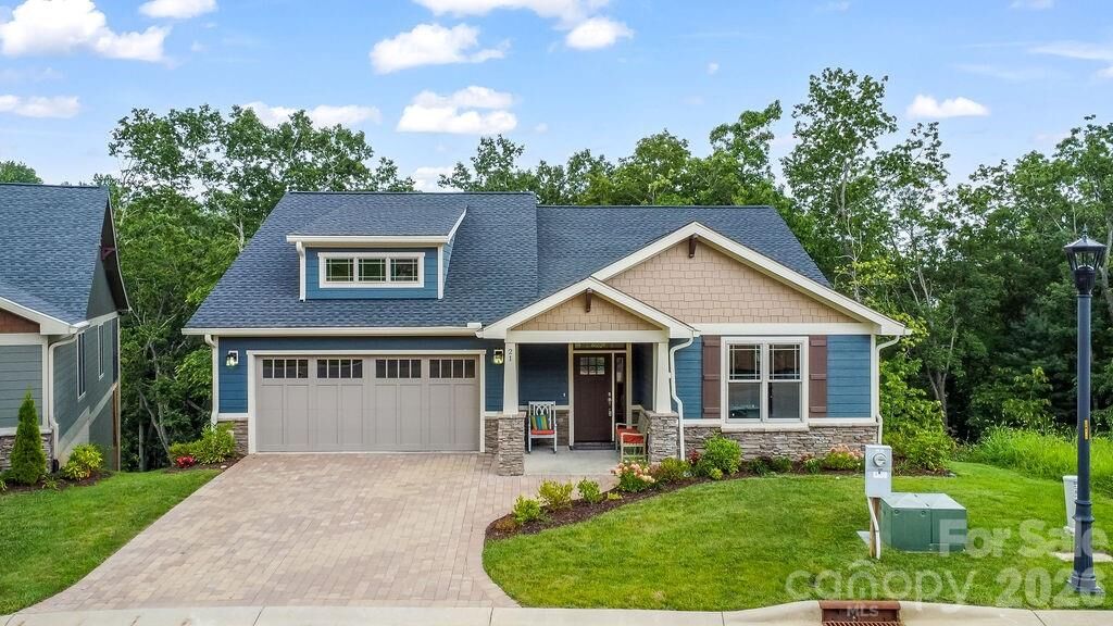 Property Photo:  19 Craftsman Overlook Ridge  NC 28704 