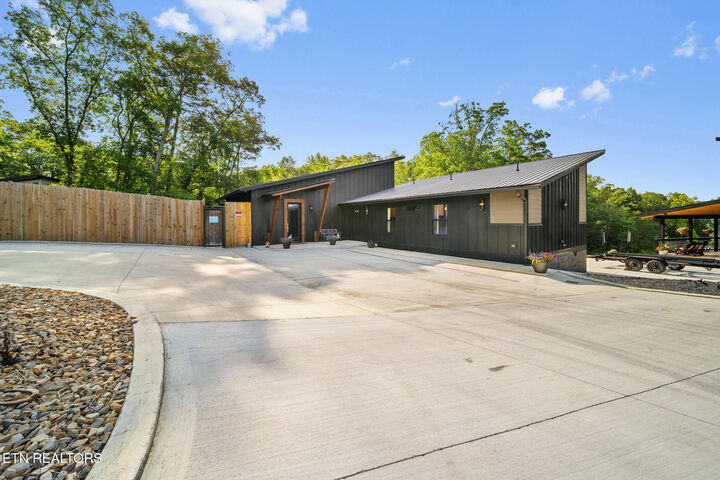 Property Photo: 2466/2472 McQueen Way TN 37876