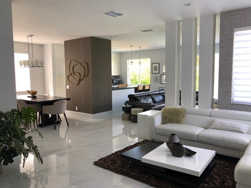 Property Photo:  4360 Dogwood Circle  FL 33331 