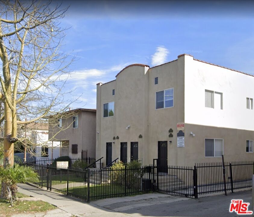 Property Photo: 1816 S La Brea Ave CA 90019