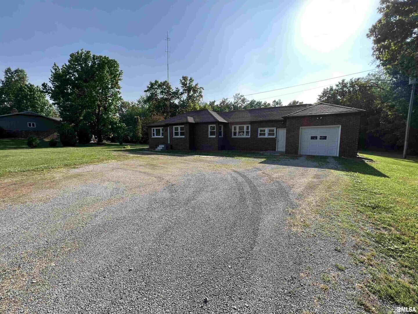 Property Photo:  16139 Route 37  IL 62951 