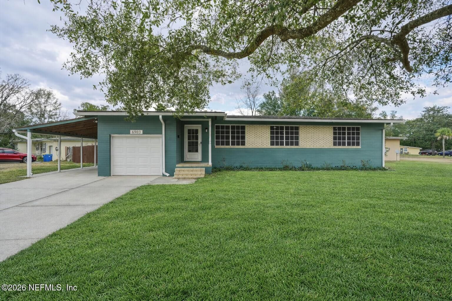 Property Photo:  6903 Corkwood Road  FL 32277 