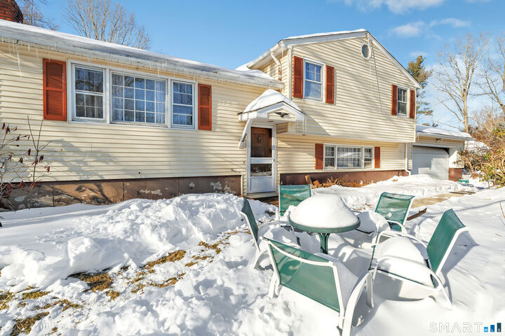 Property Photo:  334 Middletown Avenue  CT 06473 