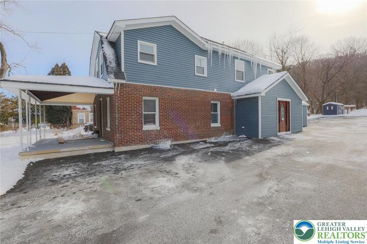 Property Photo:  2270 Easton Road  PA 18015 