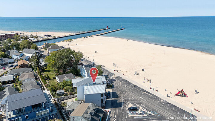 Property Photo:  78 Esplanade Place  MI 49090 