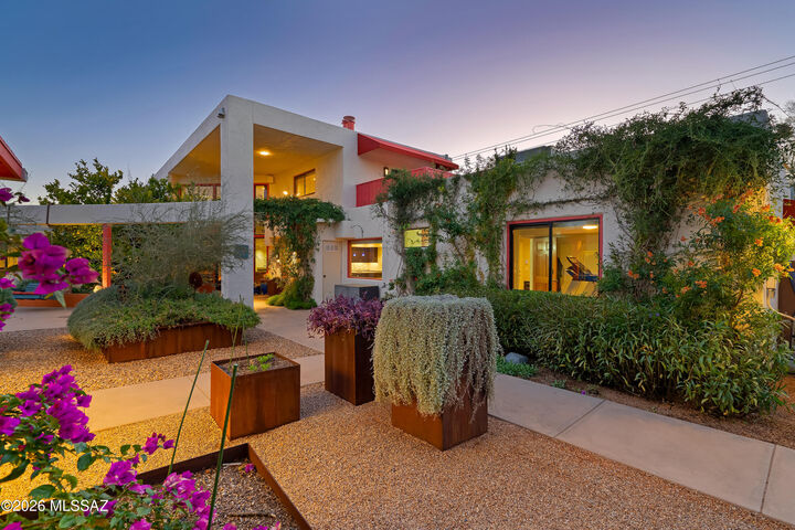 Property Photo:  2301 E Greenlee Road  AZ 85719 