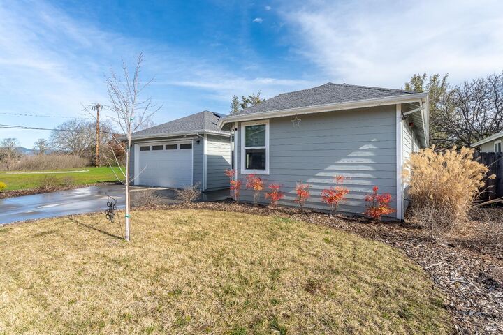 Property Photo:  1407 Brothers Lane  CA 95490 