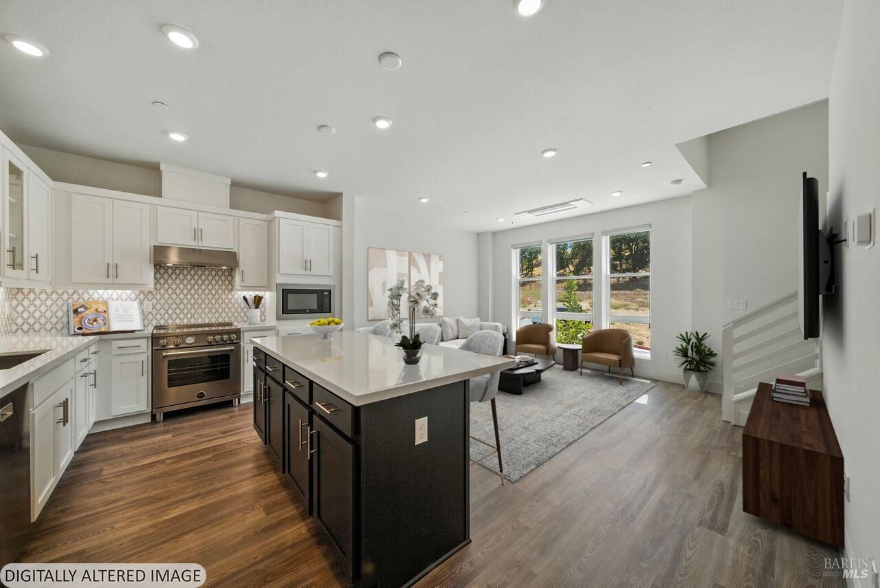 Property Photo: 206 Verandah Avenue CA 94945