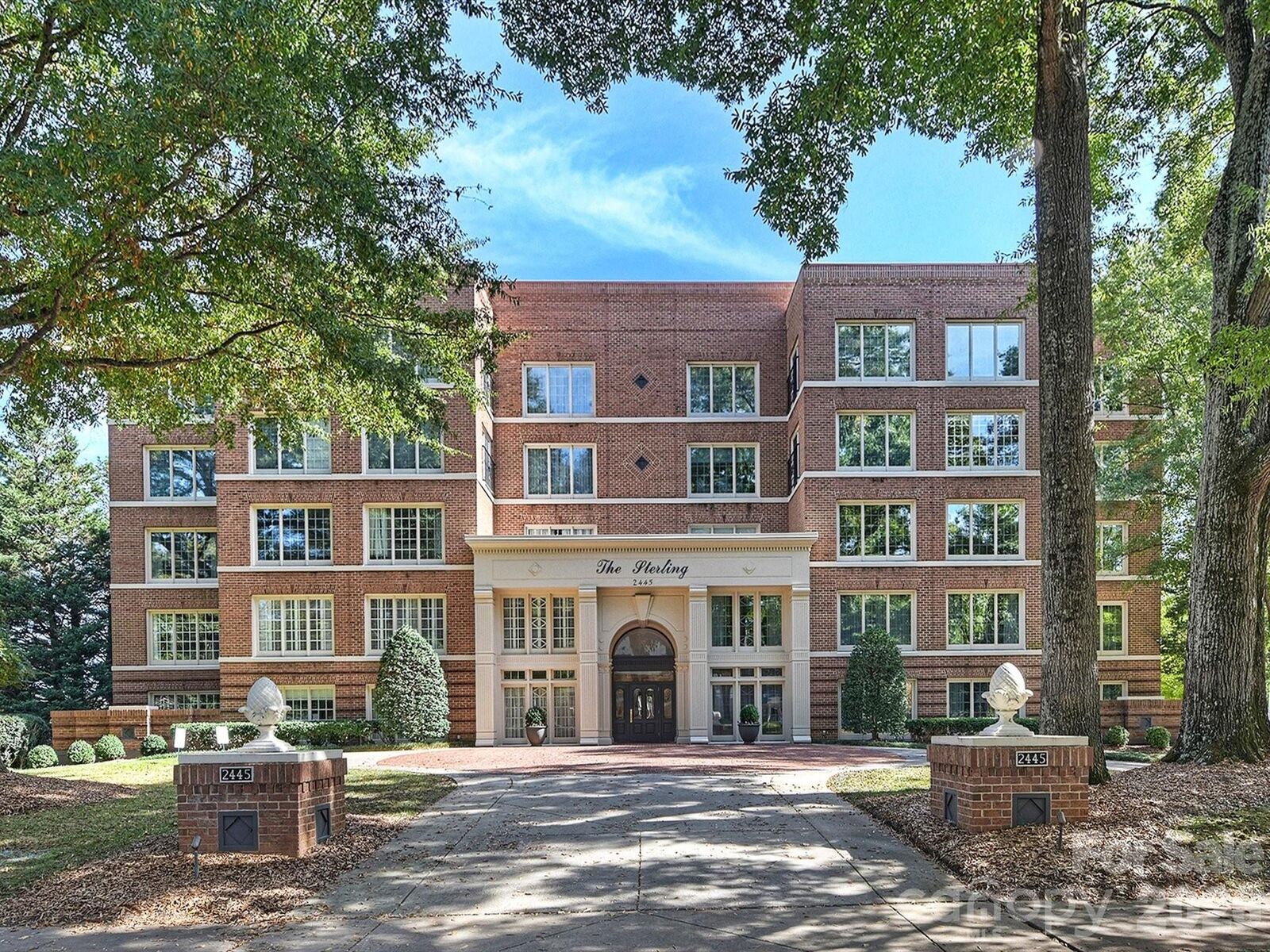 Property Photo: 2445 Selwyn Avenue 202 NC 28209