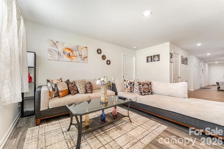 Property Photo: 418 Winsley Drive NC 28147