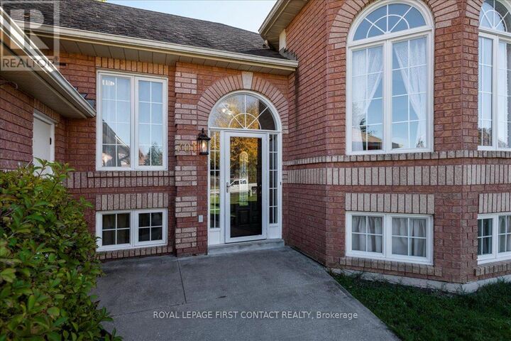 Property Photo:  701 Happy Vale Drive  ON L9S 2E6 