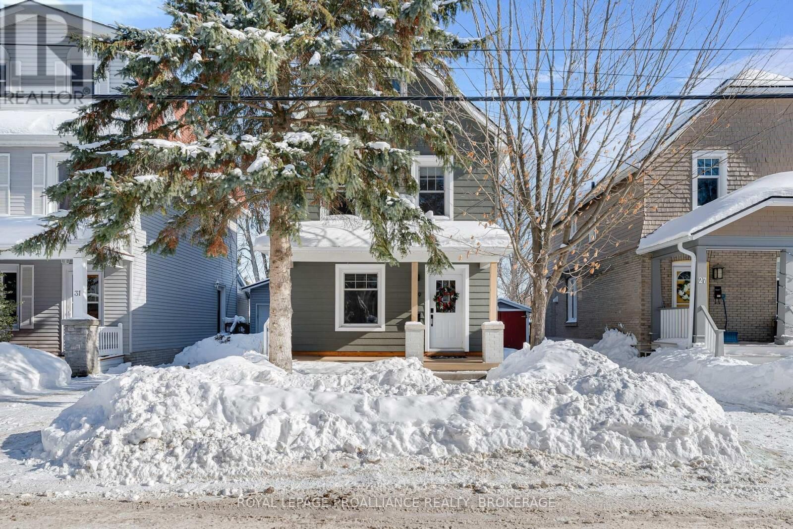 Property Photo: 29 Livingston Avenue ON K7L 4L1