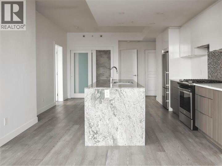 Property Photo:  1151 Sunset Drive 1501  BC V1Y 0G2 