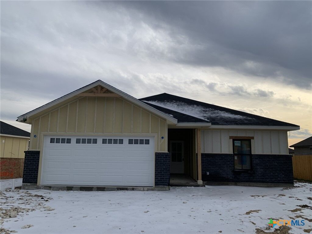 Property Photo:  1718 Paint Horse Trail  TX 76548 